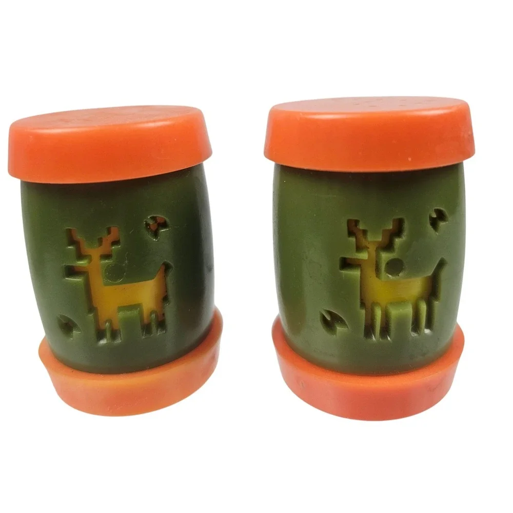 Vintage St. Labre Indian School Montana Plastic Salt Pepper Shakers Green Orange